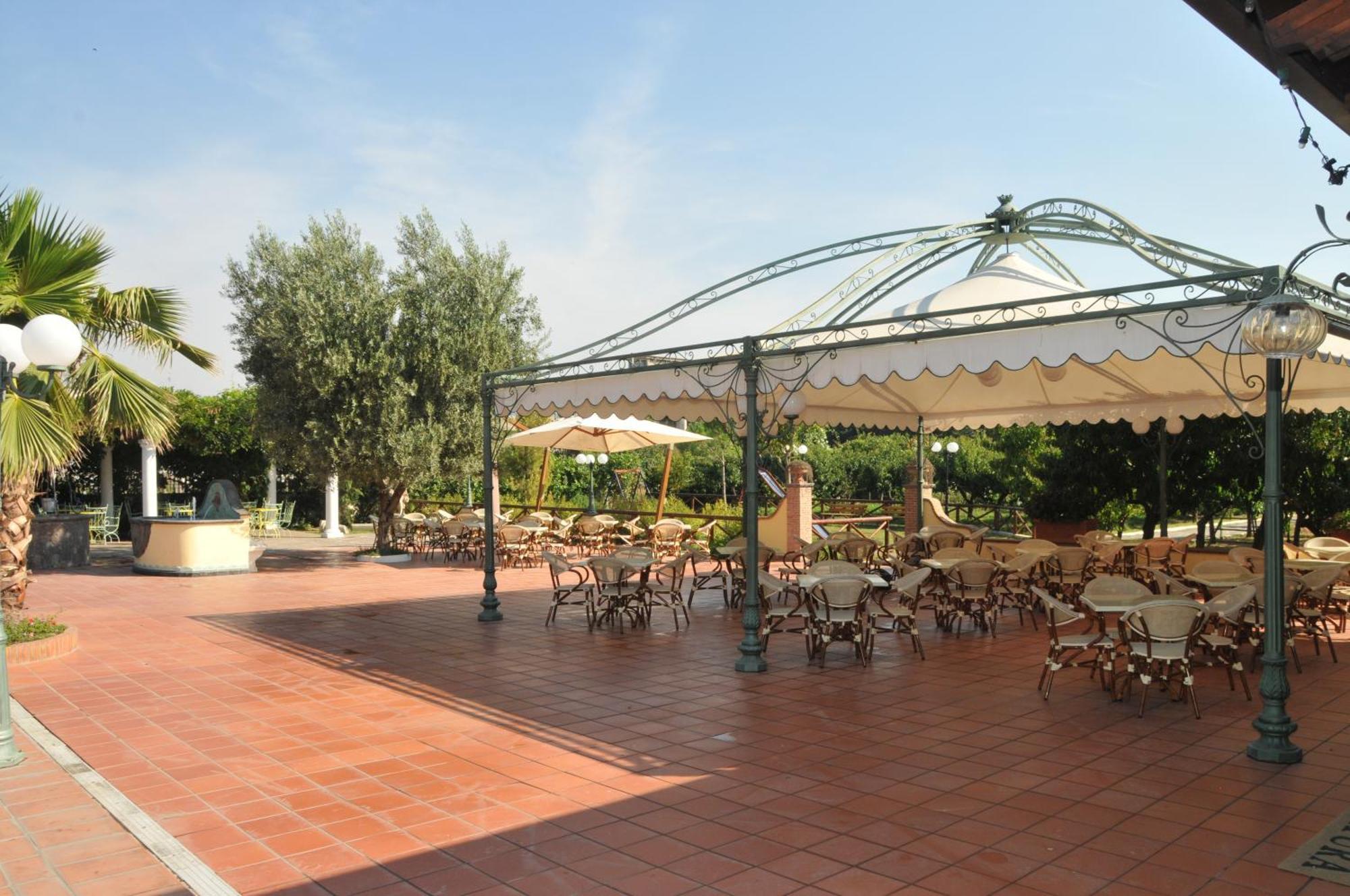 Azienda Agrituristica Vivi Natura Pompei Exterior photo