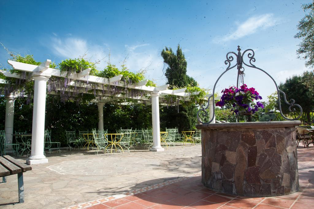 Azienda Agrituristica Vivi Natura Pompei Exterior photo