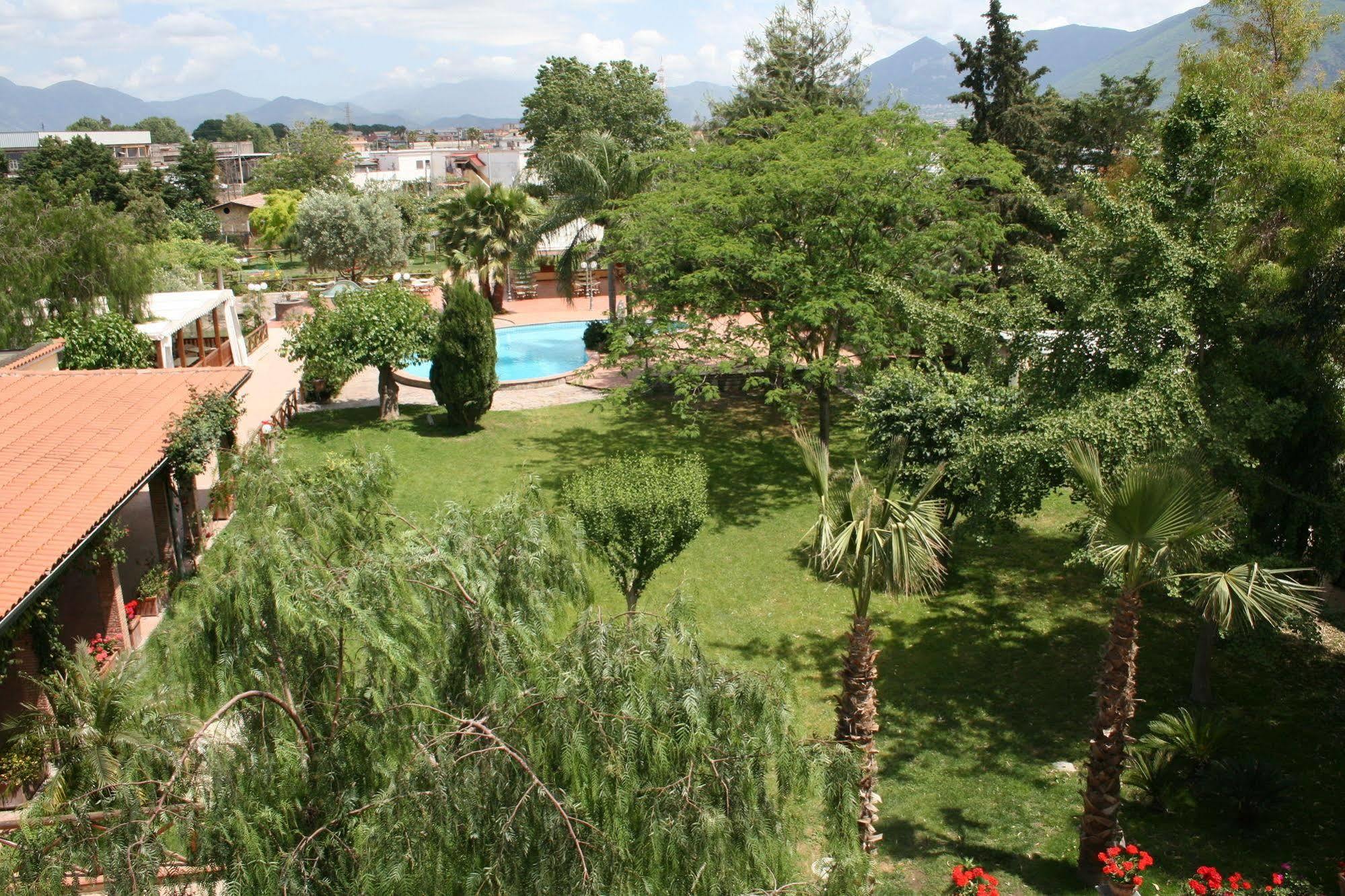 Azienda Agrituristica Vivi Natura Pompei Exterior photo