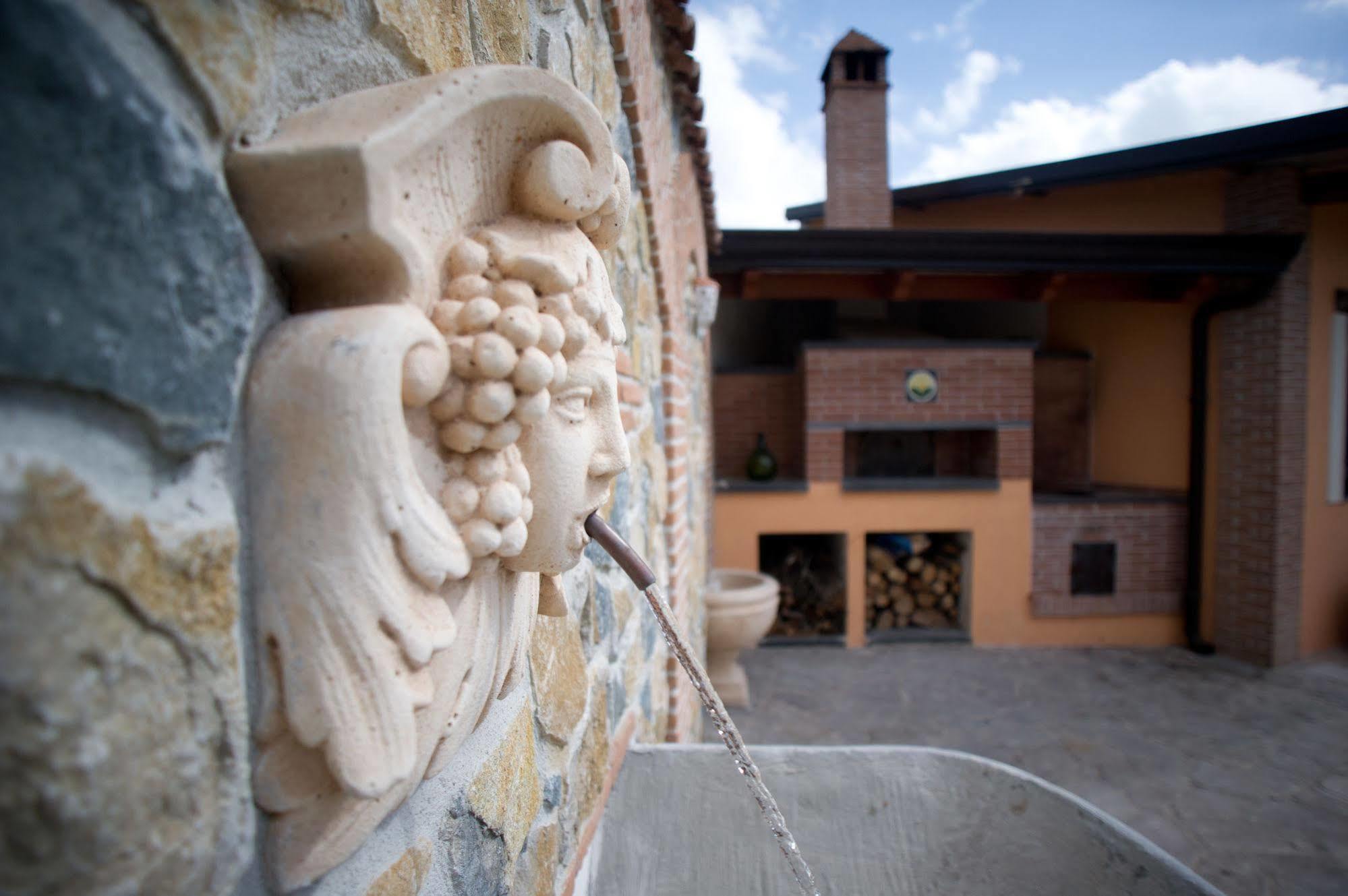 Azienda Agrituristica Vivi Natura Pompei Exterior photo